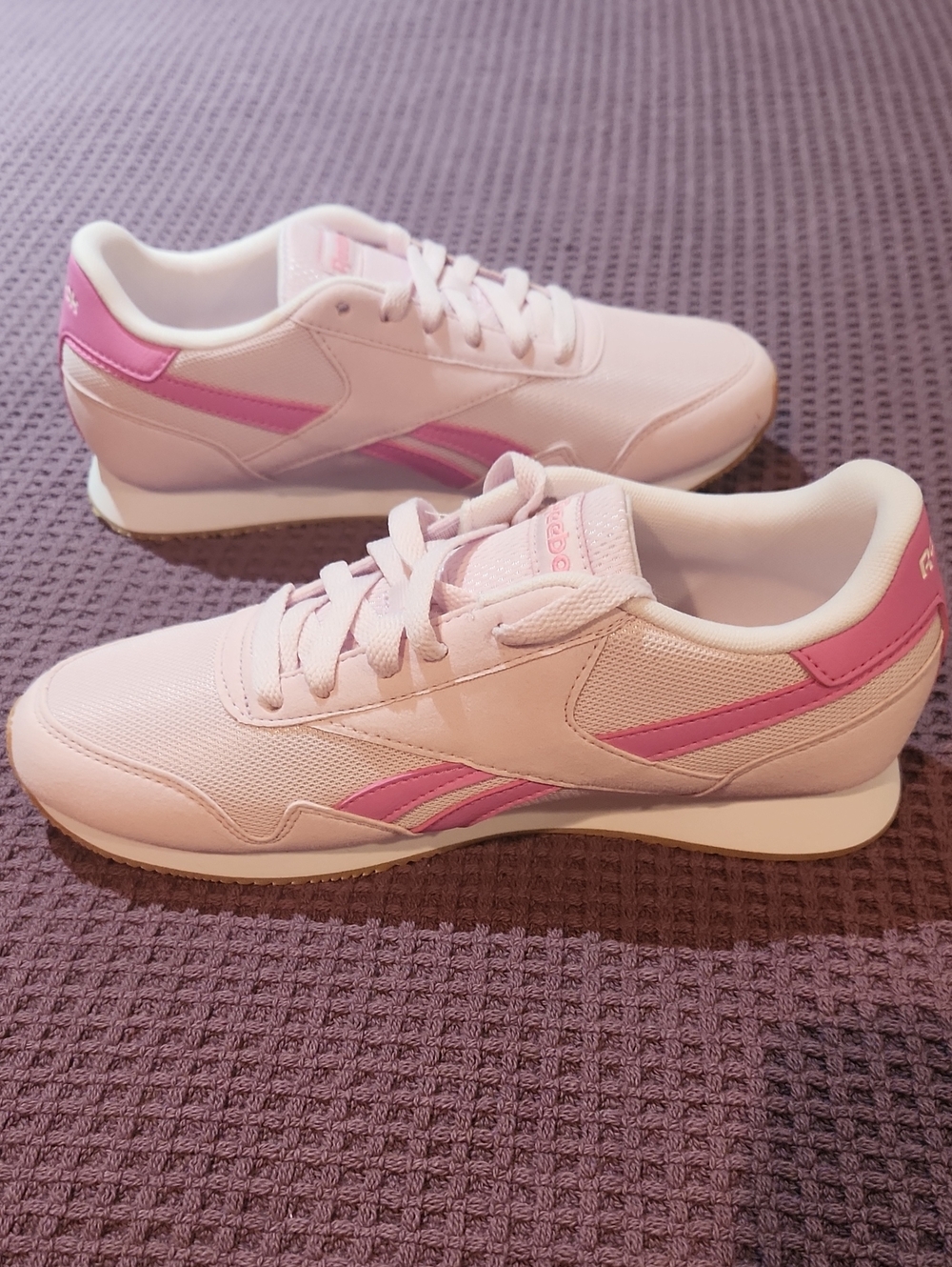 New In Box Reebok Sneakers - Picture 3 of 6